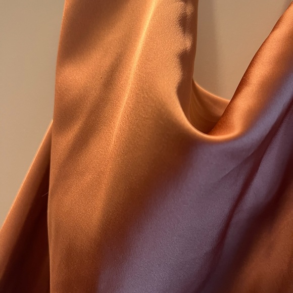 Silk dress - Picture 2 of 2